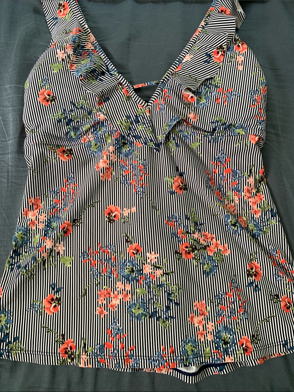 EUC GIBSON & LATIMER Floral Stripe V-Neck Tankini Navy Swim Top Size Large